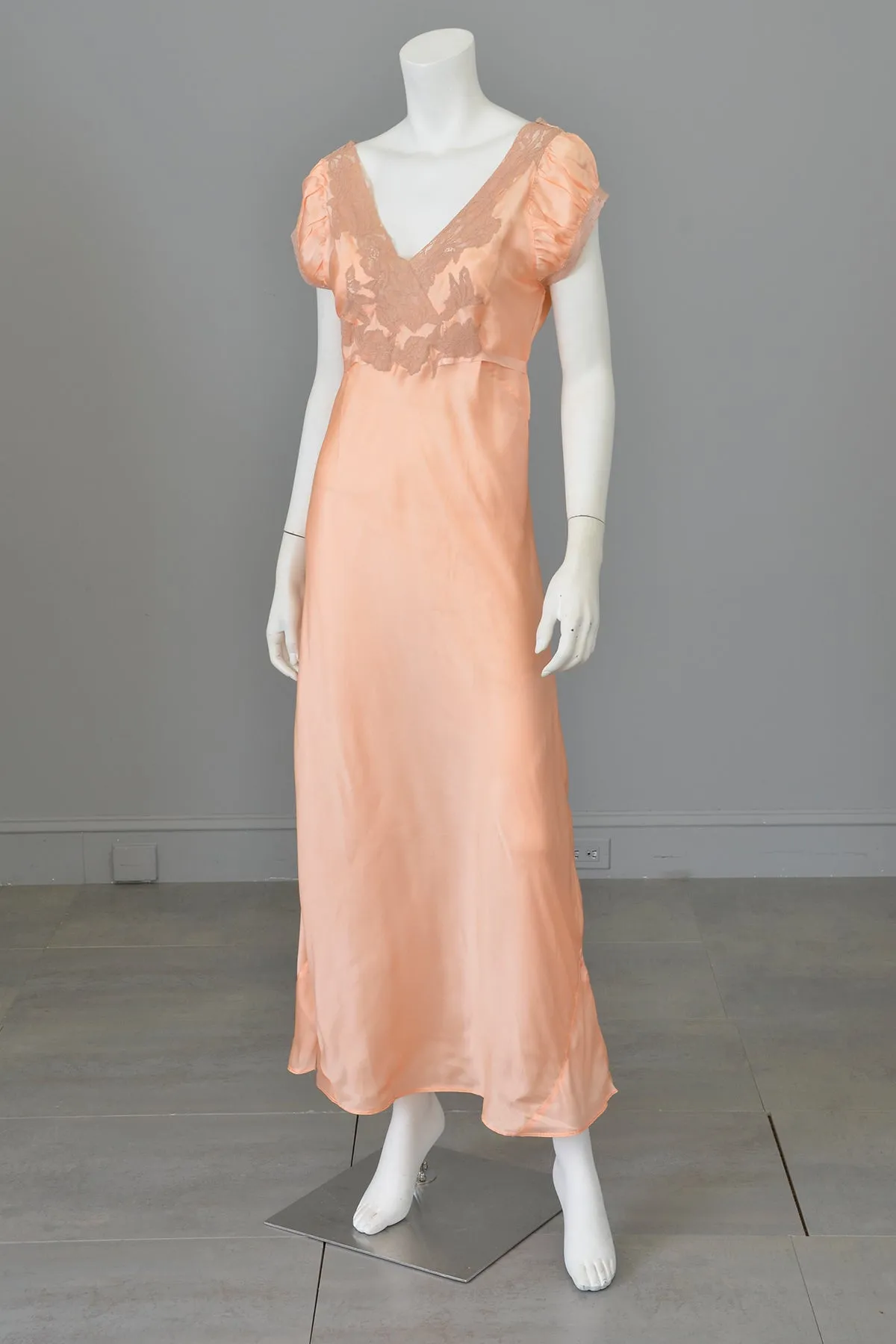 1930s Peach Negligee Nightgown -  As Is