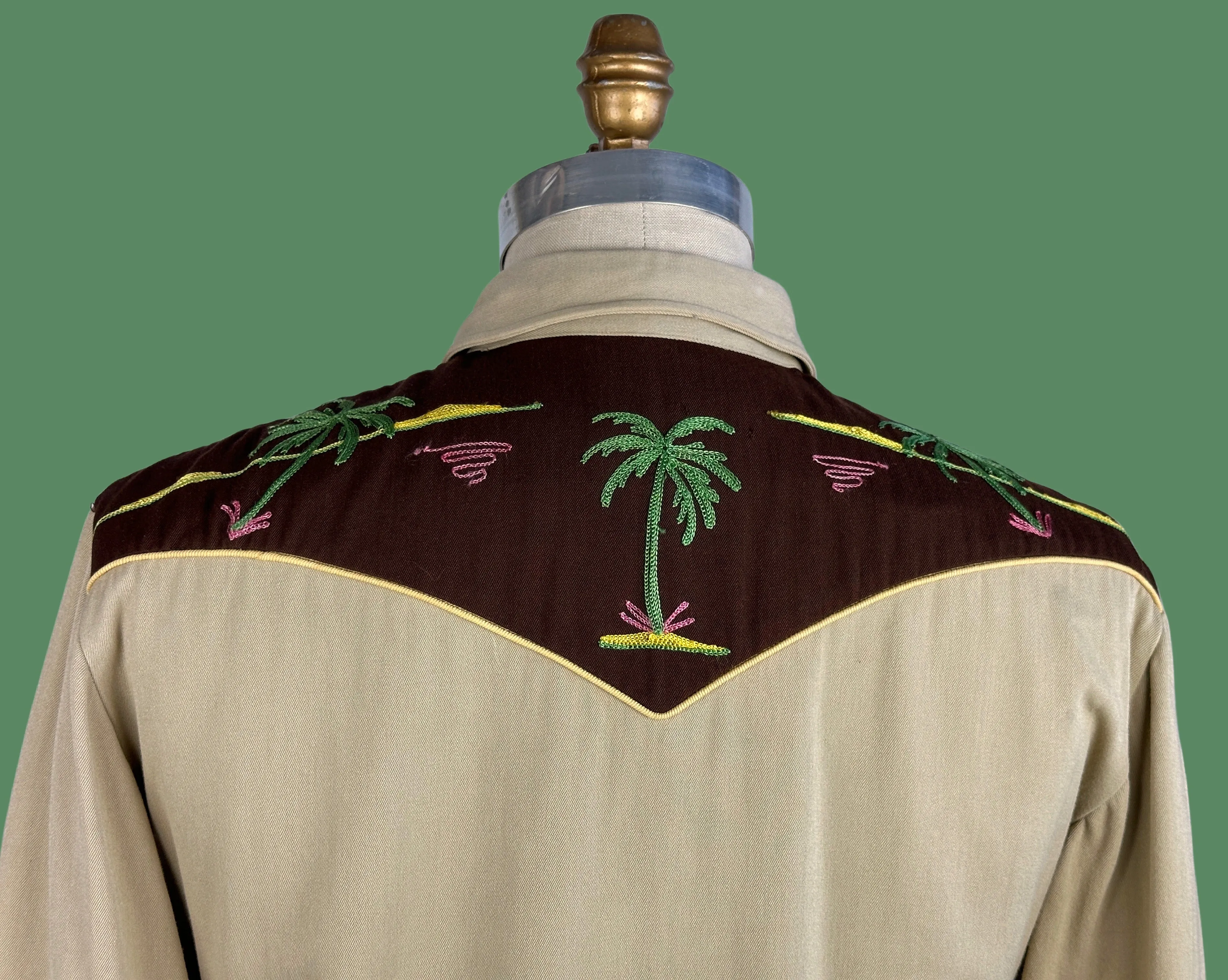 ONE O ONE 101 30s Palm Tree & Cactus Embroidered Western Shirt • Mens Small